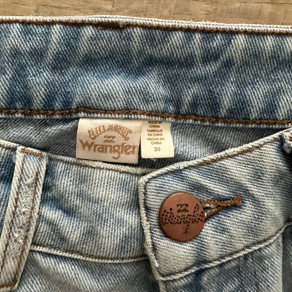Wrangler Jeans - Picture 3 of 6